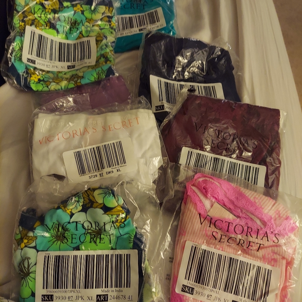 High leg briefs